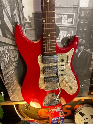 Guitarra Eléctrica Edmond Holland Antigua