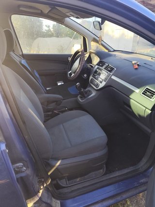 Ford C-MAX 2004.