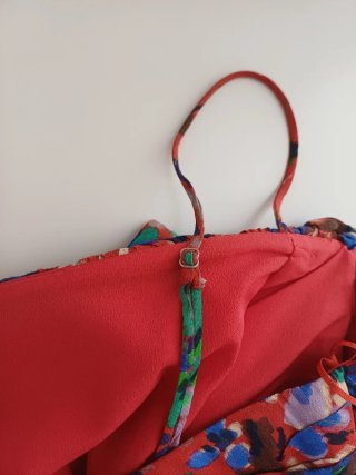 Top Zara Estampado Floral Rojo Talla S
