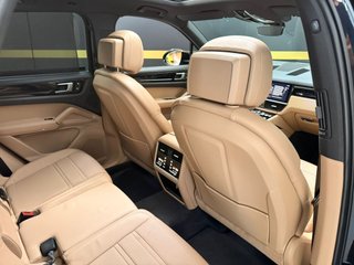 Porsche Cayenne 2021