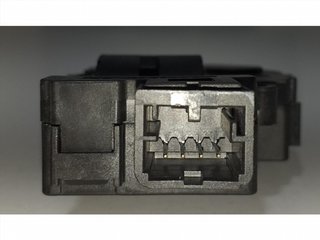 MOTOR APERTURA TRAMPILLAS CLIMATIZADOR T946104A 5