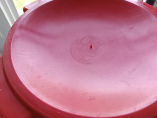 Fusto stagno in plastica con tappo a vite
