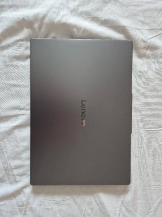 Lenovo IdeaPad Slim 3 OLED Snapdragon