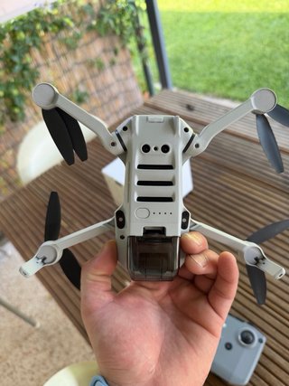 DJI Mini 2 SE Drone Ultraleve 249g