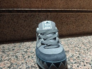 Neighborhood x Adidas Adimatic Carbón