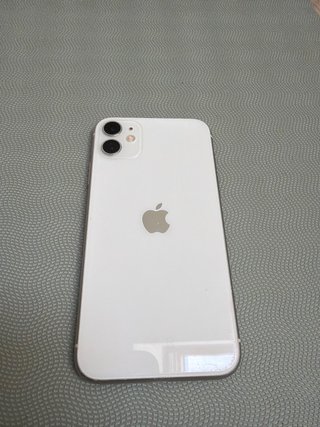 iPhone 11 Rojo