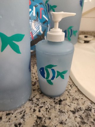 Vaso infantil con peces