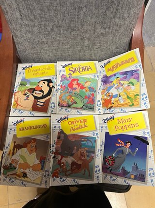32 libros colección audiolibros Disney.