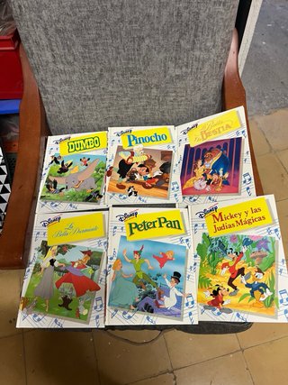 32 libros colección audiolibros Disney.