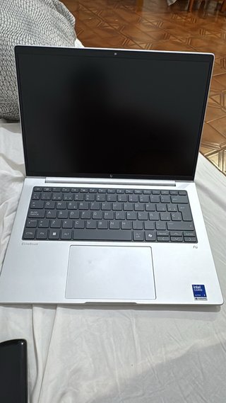 Portátil HP EliteBook 8 G1i 14 Intel Core Ultra 5