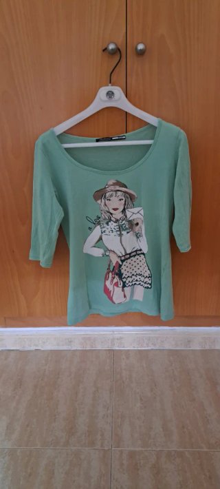Camiseta Stradivarius verde turquesa menta M