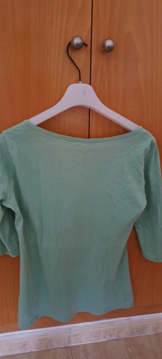 Camiseta Stradivarius verde turquesa menta M
