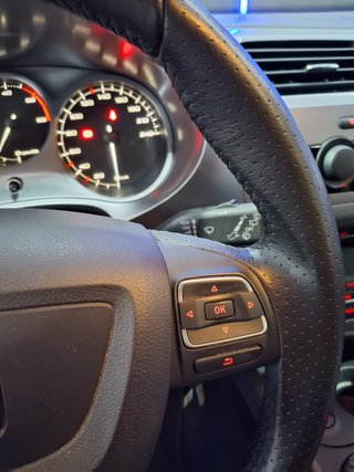 SEAT León 1.6 TDI 105cv Reference