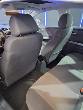 SEAT León 1.6 TDI 105cv Reference