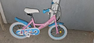Bicicleta infantil rosa y azul
