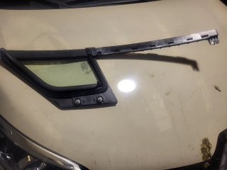 Luna custodia delantera derecha Renault Captur2017