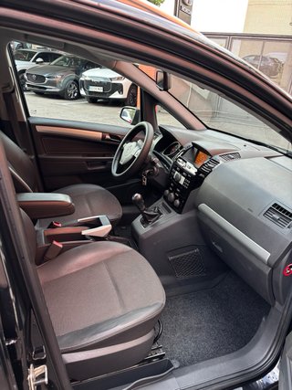 Opel Zafira 2009