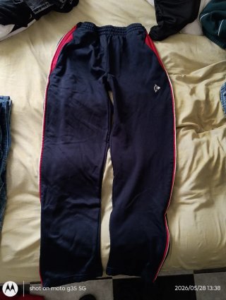 Pantalones Lee negros rotos