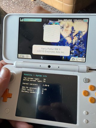 Nintendo 2DS XL Naranja y Blanca