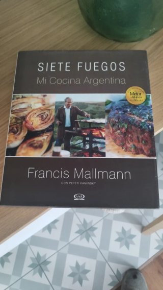 SIETE FUEGOS MI COCINA ARGENTINA