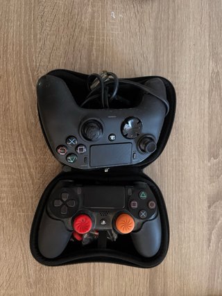 PS4 (PlayStation 4) Negra + 2 Mandos + Juegos