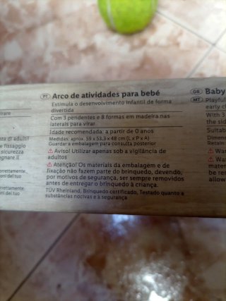 Gimnasio de actividades de madera para bebé