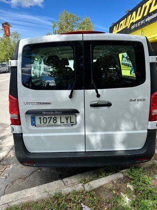 Mercedes-Benz Vito Tourer 114CDI extralarga 9 pax
