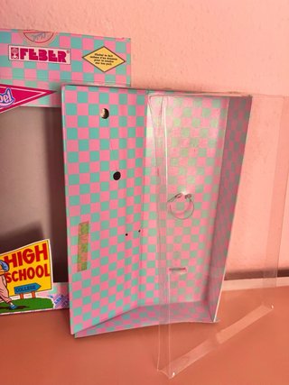 Caja Chabel High School College Feber 1989 Barbie