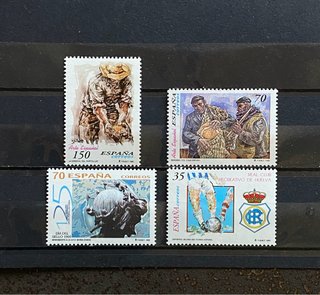 4 Sellos nuevo de España Edifil 3656 y más