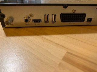 Antena Parabólica y Receptor