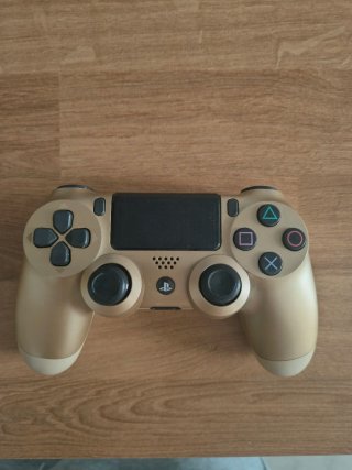 Mando PS4 Sony Dorado (sin cable)