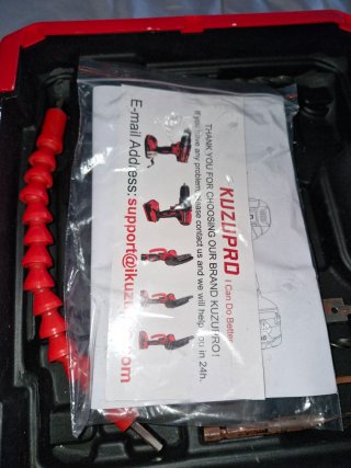 Taladro con 2 baterías