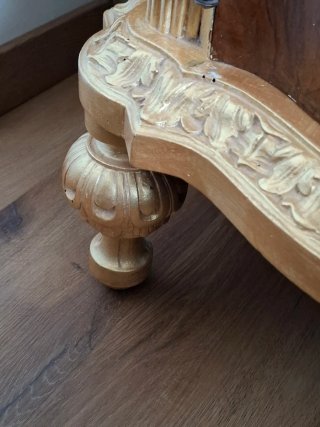 2 Comodini Barocchi Bombati Legno radica Oro