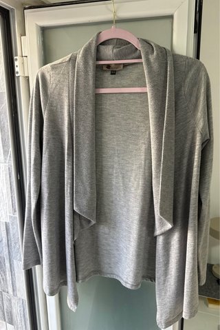 Chaqueta fina gris