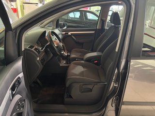 Volkswagen Touran 2011