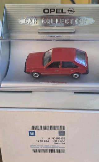 Opel Kadett D 1984 Schuco Rojo 1:43