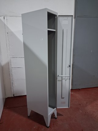 Taquilla metálica gris