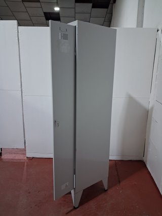 Taquilla metálica gris