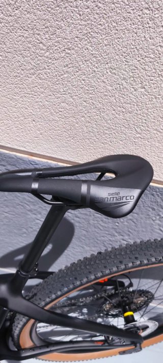 Bicicleta KTM Carbono Rígida