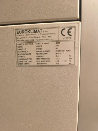 Máquina refrigeradora d'aigua