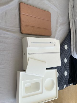 iPad 2012 Plata