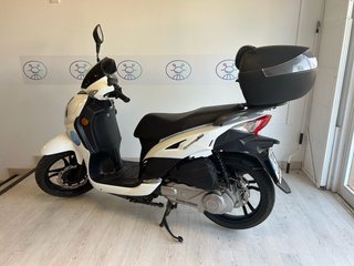 SYM Symphony SR 125 ABS 2022 • Muy cuidada • Baúl