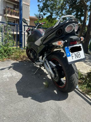 Suzuki GSR 600 Naked 17.600 km