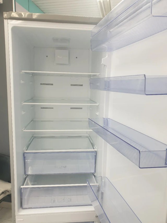 Nevera Beko de 2m x 60cm