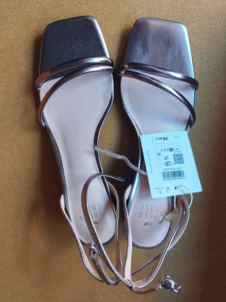 Sandalias Green Coast plateadas tacón mujer
