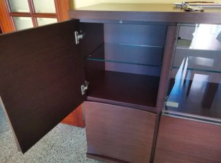Mesa comedor + 4 sillas + mueble aparador