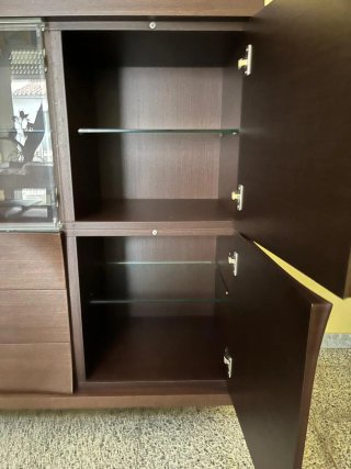 Mesa comedor + 4 sillas + mueble aparador