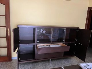 Mesa comedor + 4 sillas + mueble aparador