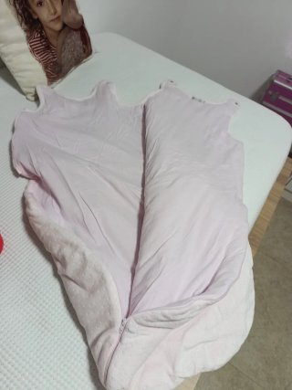 Saco dormir bebé blanco. Marca Calamaro