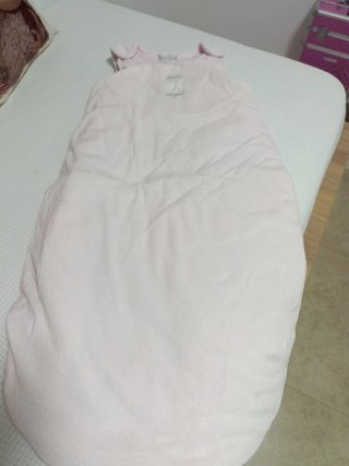 Saco dormir bebé blanco. Marca Calamaro